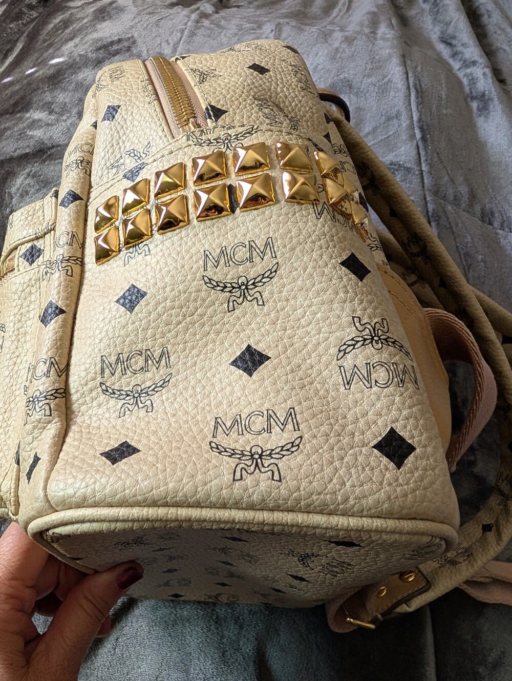MCM Beige Visetos Side Studs Stark Medium Backpack with Black Logo Print - Picture 6 of 15
